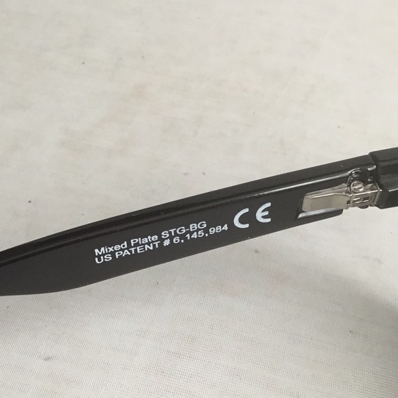 - Maui Jim Mixed Plate 721-02 Black Grey Polarized Unisex Sunglasses - Picture 5 of 9